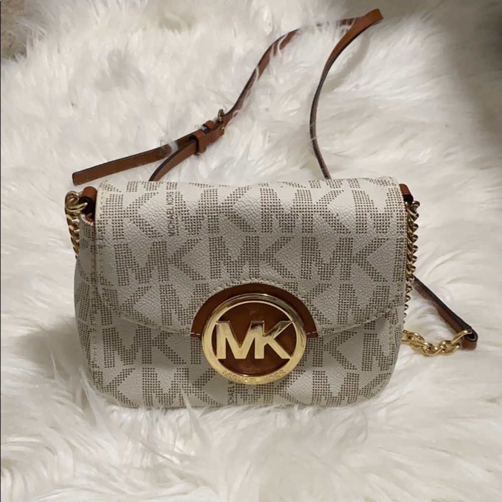 Michael Kors Fulton Small Crossbody Bag - Vanilla